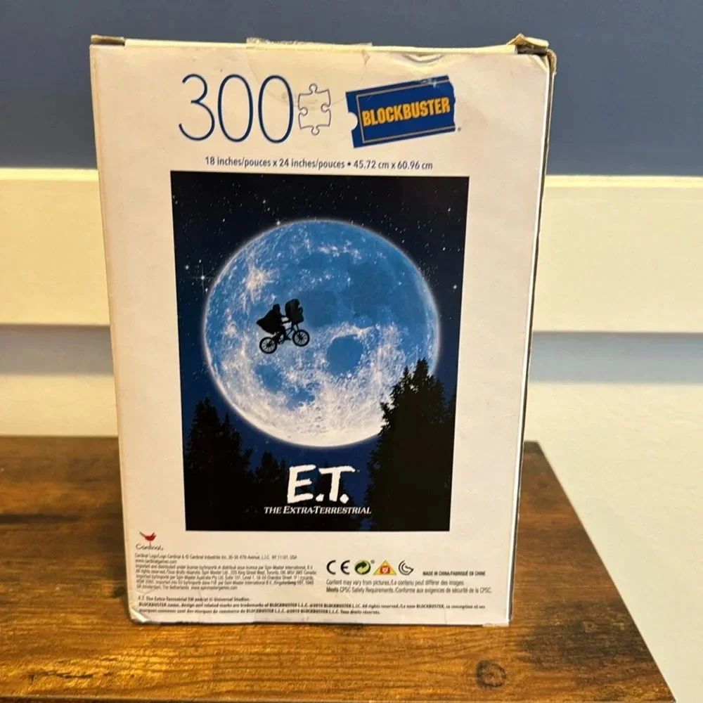 NIB * ET 300 Piece Puzzle Blockbuster Movie Poster Cardinal 1980's New